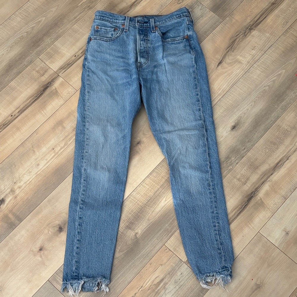 Women’s Levi 501 Skinny - 27